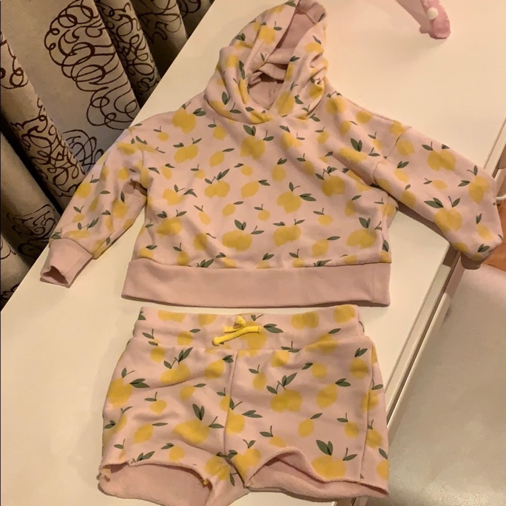 Cute shorts set for girls!